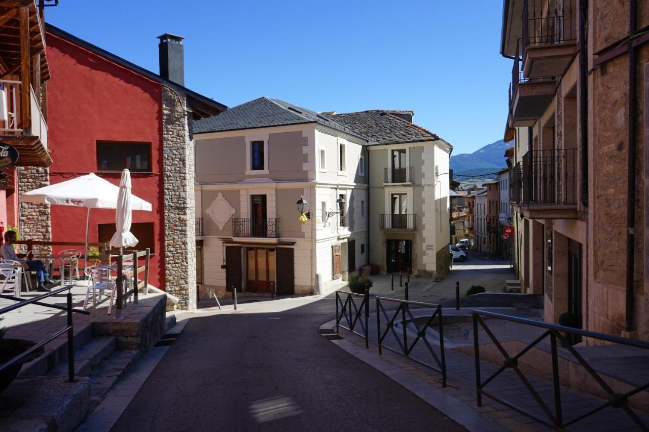 Hotel Fonda Biayna Bellver de Cerdanya Exterior foto