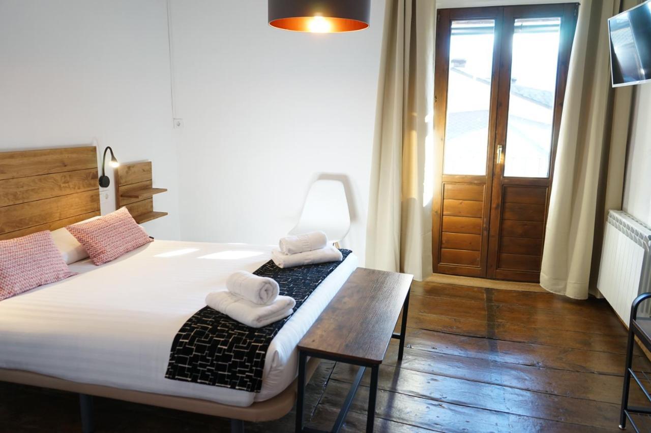 Hotel Fonda Biayna Bellver de Cerdanya Exterior foto